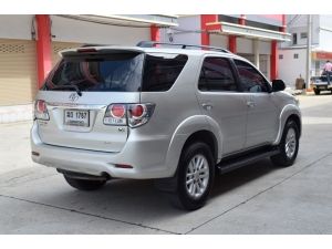 Toyota Fortuner 3.0 (ปี 2012) V SUV AT รูปที่ 2